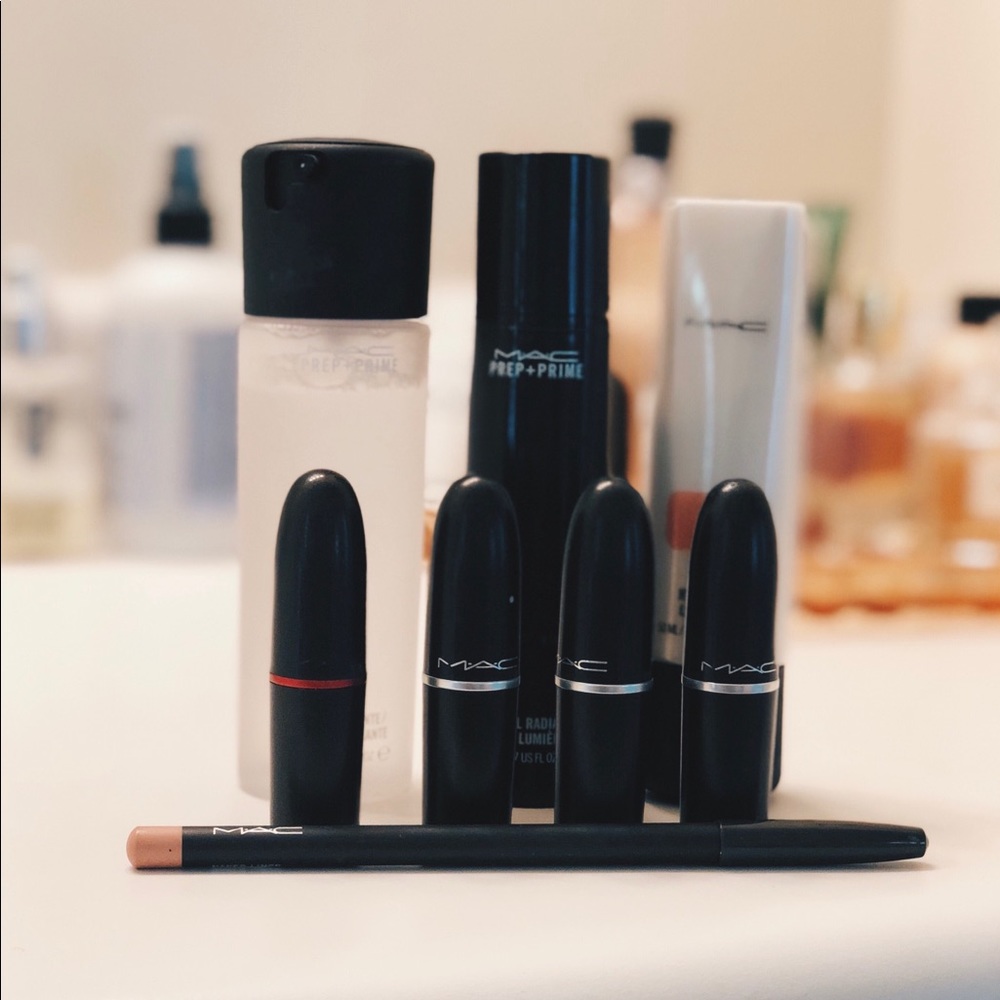 MAC Cosmetics bundle